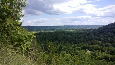 A view from Hanson Rock overlooking the valley
