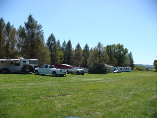 Willow Camp Horse Camping Several trucks and horse trails set up for camping